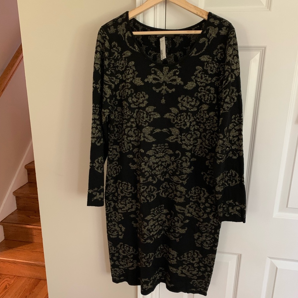Sweater Dress Long Sleeve Black with Gold